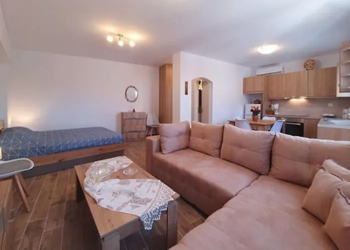 Apartmán Kety's House Exámbela